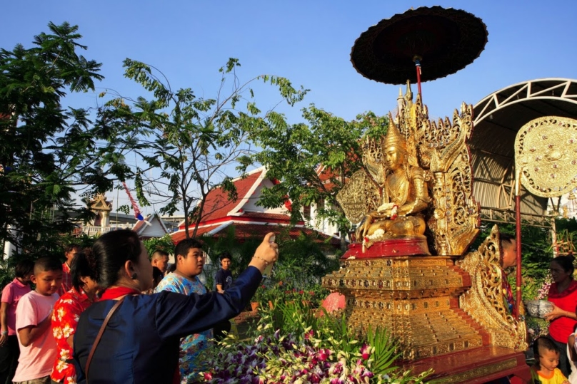 「Thai Songkran プラパラデーン」の画像検索結果