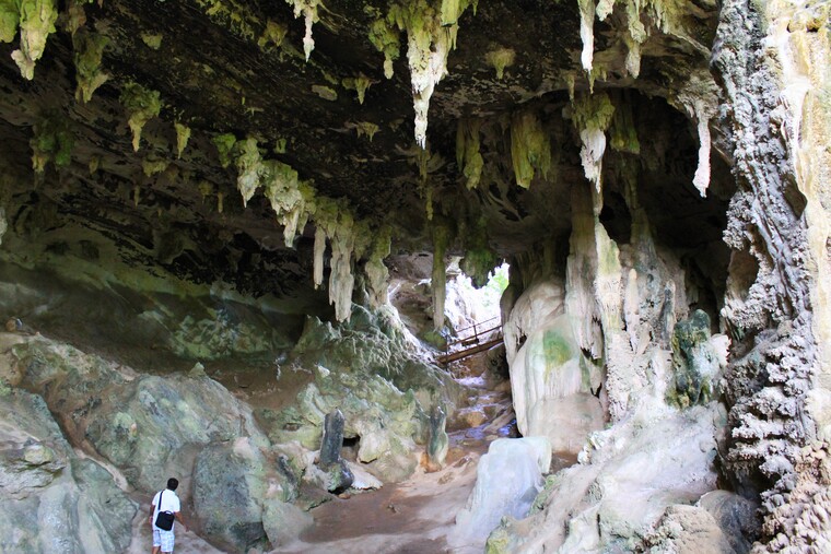 ピー・ホアトー洞窟