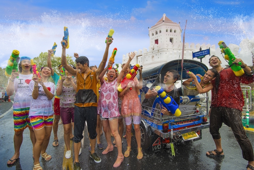 水かけ祭りとしても知られるタイ正月のお祭り「ソンクラーン」