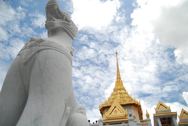 ワット・トライミット(黄金仏寺院)