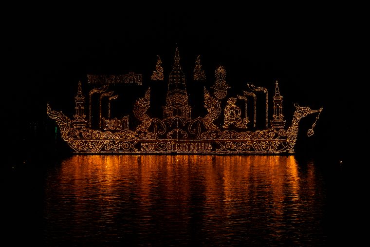 光のボートパレード・フェスティバル (ライルアファイ)