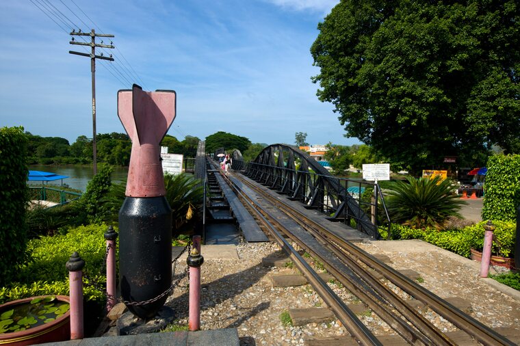 クウェー川鉄橋