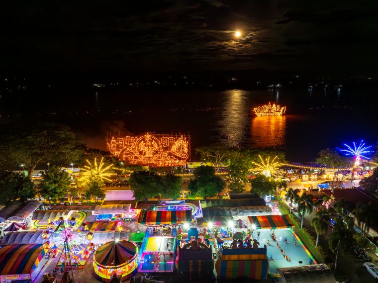 光のボートパレード・フェスティバル (ライルアファイ)