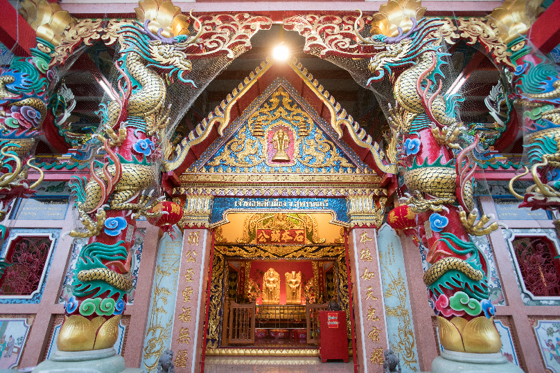 タイの多様性を感じるお寺巡り旅