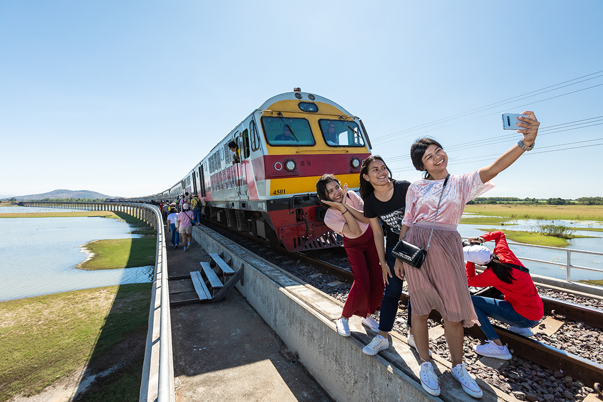 パーサック・チョンラシット・ダム列車