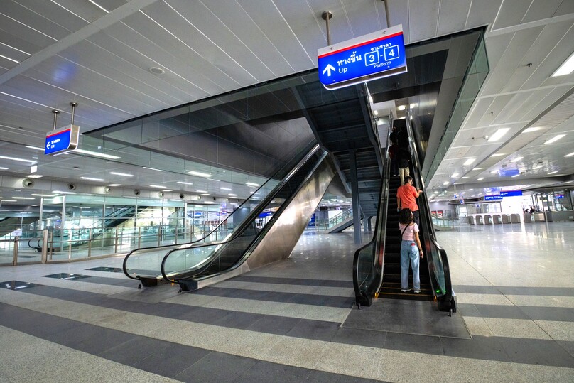 クルンテープ・アピワット中央駅（バンスー中央駅）