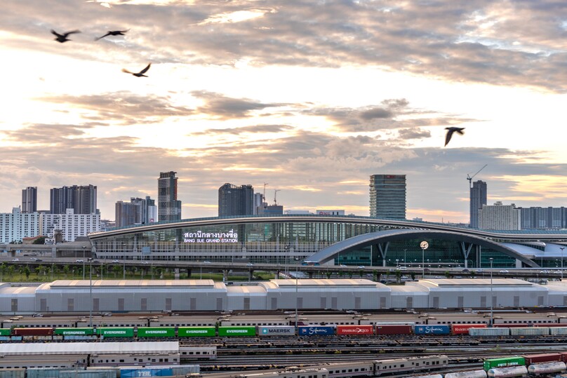 クルンテープ・アピワット中央駅（バンスー中央駅）