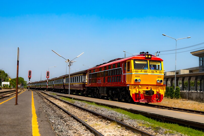 クルンテープ・アピワット中央駅（バンスー中央駅）