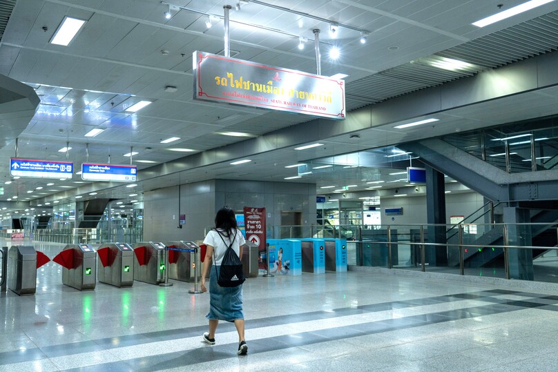 クルンテープ・アピワット中央駅（バンスー中央駅）