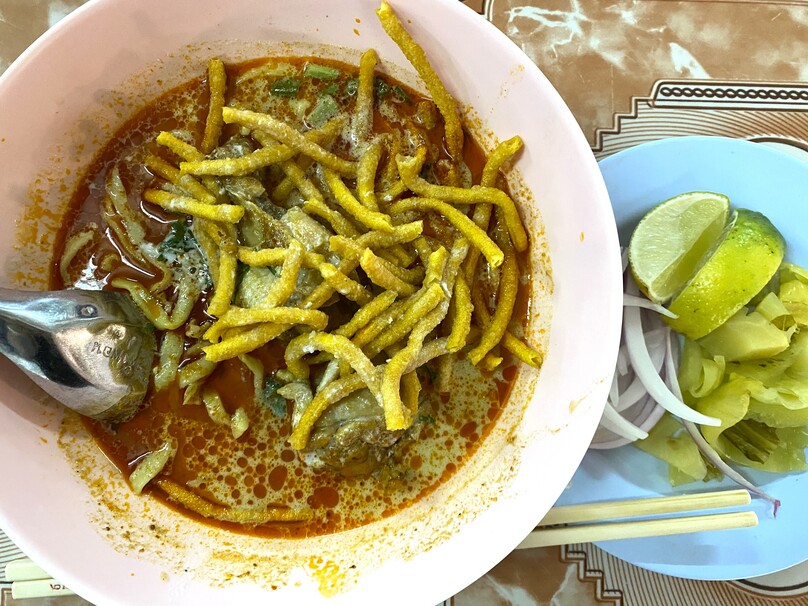 カオソーイ・サムーチャイ