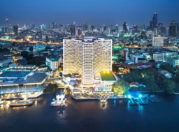 【ホテル】ロイヤルオーキッド・シェラトン・ホテル＆タワーズ「Bangkok Getaway with Mahanakhon Skywalk & ICONSIAM Shopping」スペシャル・パッケージ