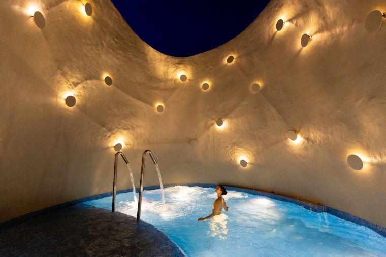 ヴァラナ・クラビ・ホテル