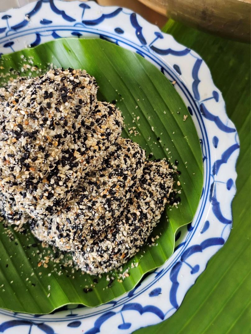 カノム・モーケン・メー・ヤイ