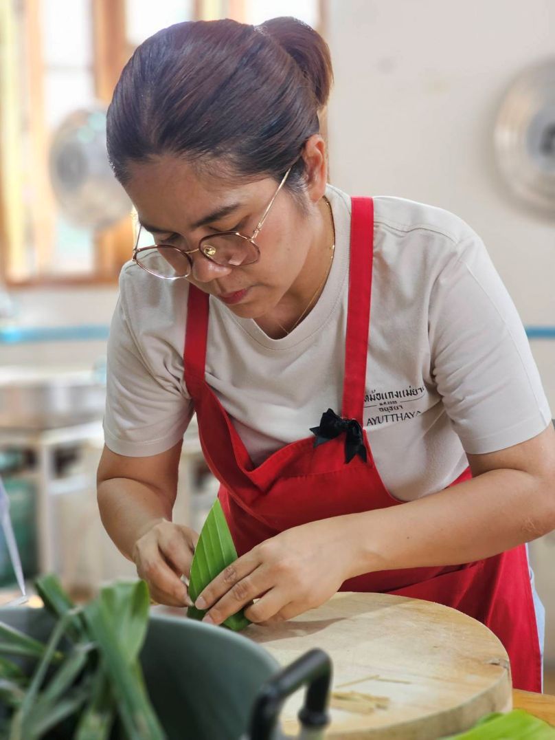 カノム・モーケン・メー・ヤイ
