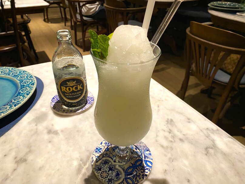 トゥー・カップ・カオ (ポルト・デ・プーケット)