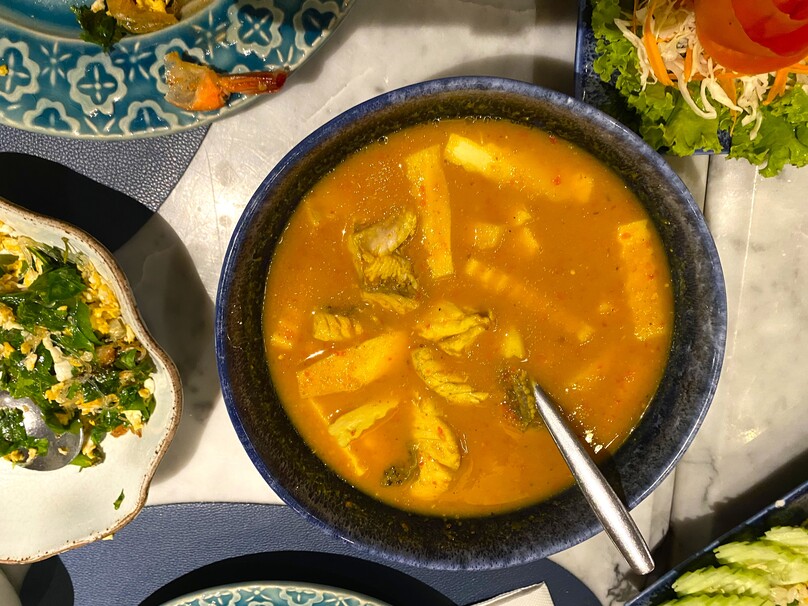 トゥー・カップ・カオ (ポルト・デ・プーケット)