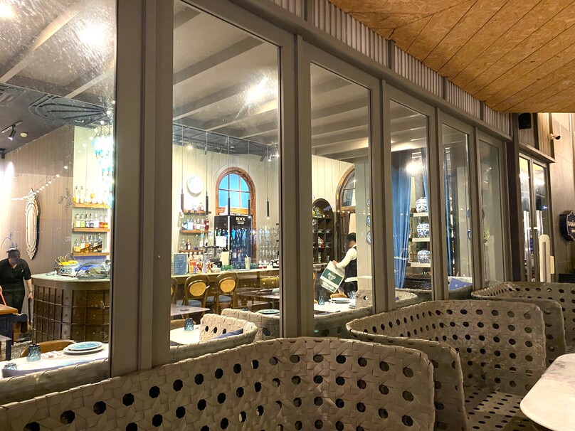 トゥー・カップ・カオ (ポルト・デ・プーケット)