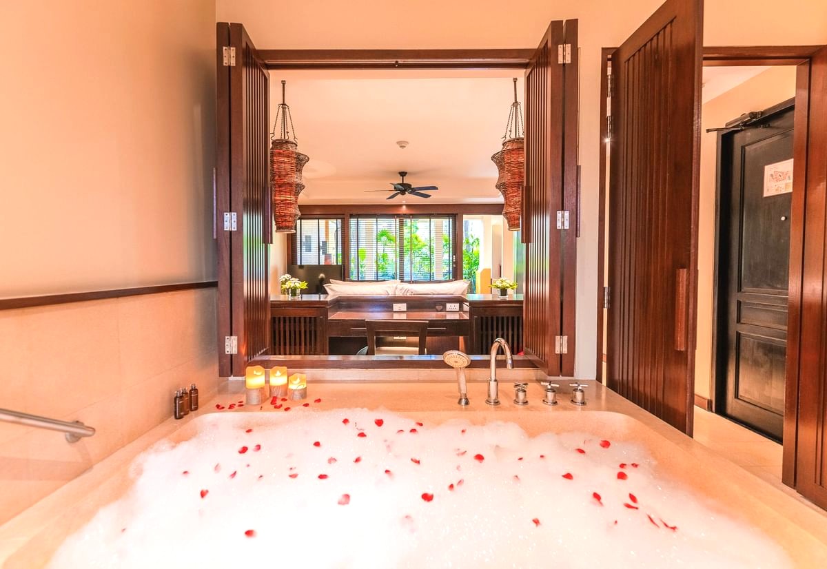 パラドックス・プーケット