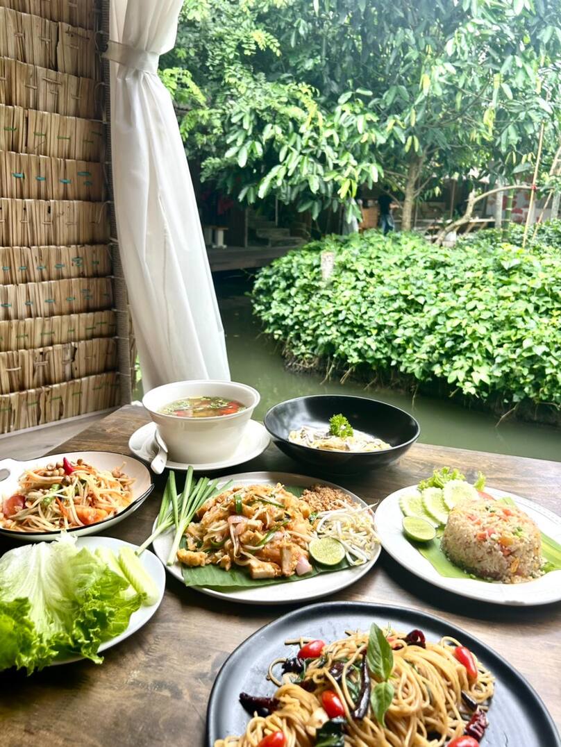 アフター・ザ・レイン・コーヒー・アンド・ギャラリー