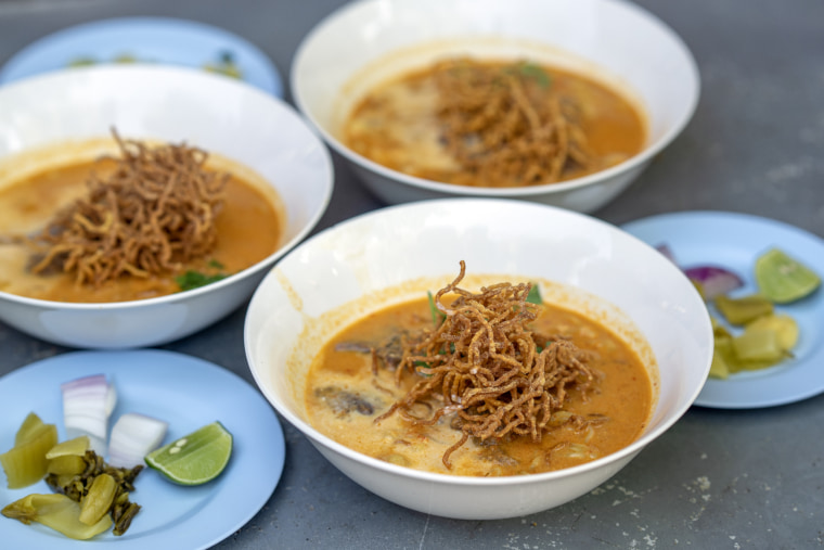 カオソーイ・クンヤイ