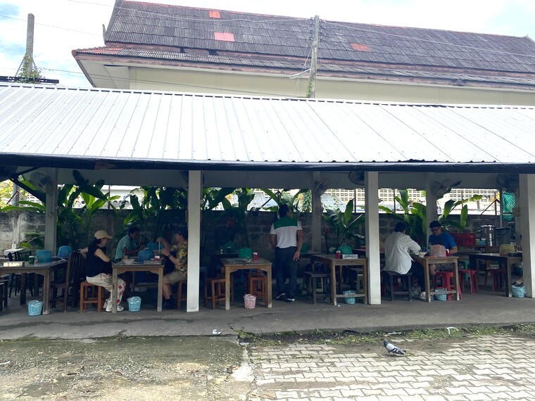カオソーイ・クンヤイ