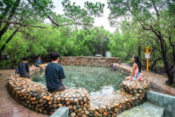 クロントム塩温泉